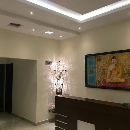 Hotel Surya Haldwāni Exteriér fotografie